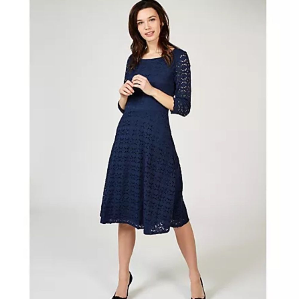 Brand new with Tags Ronni Nicole 3/4 Sleeve Lace Fit and Flare Midi Dress 12